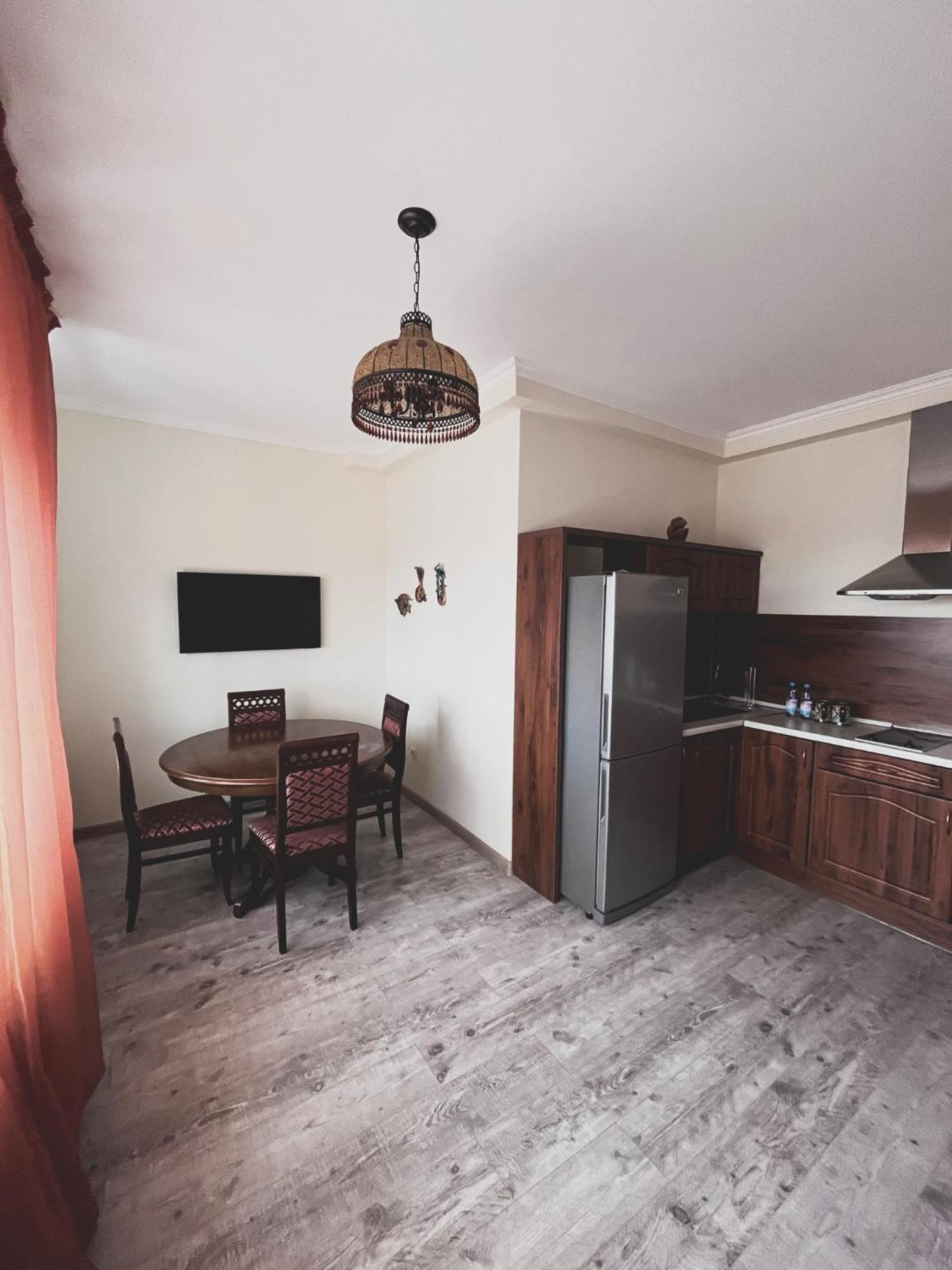 Vip House Hotel Astana Extérieur photo