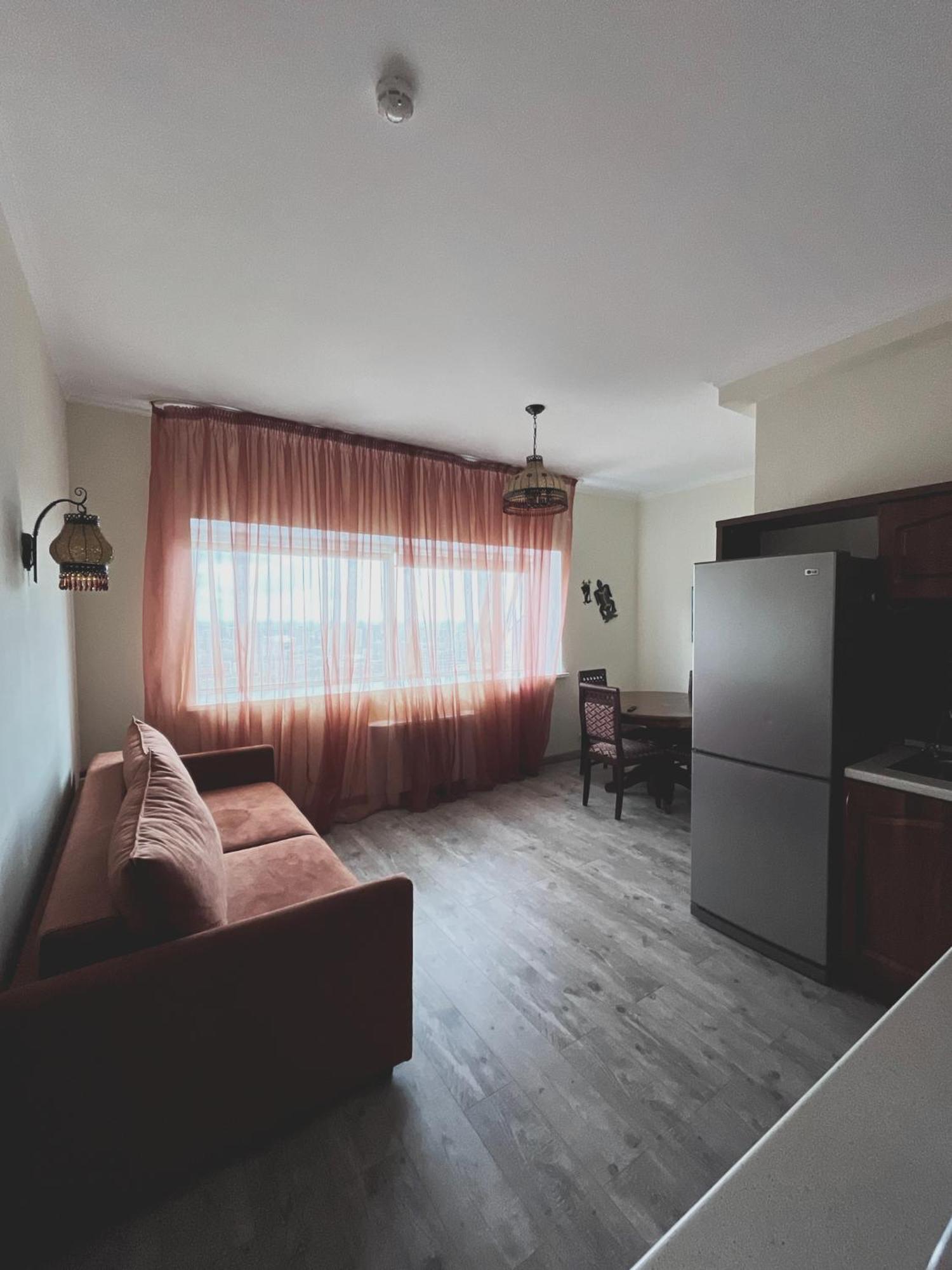 Vip House Hotel Astana Extérieur photo