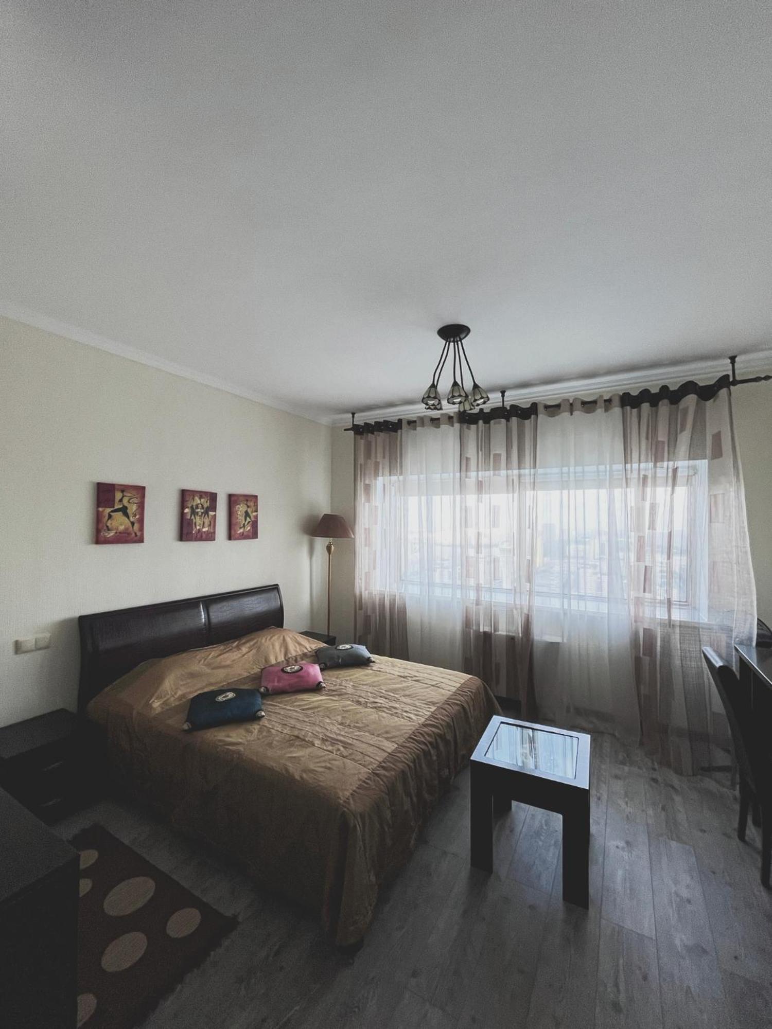 Vip House Hotel Astana Extérieur photo