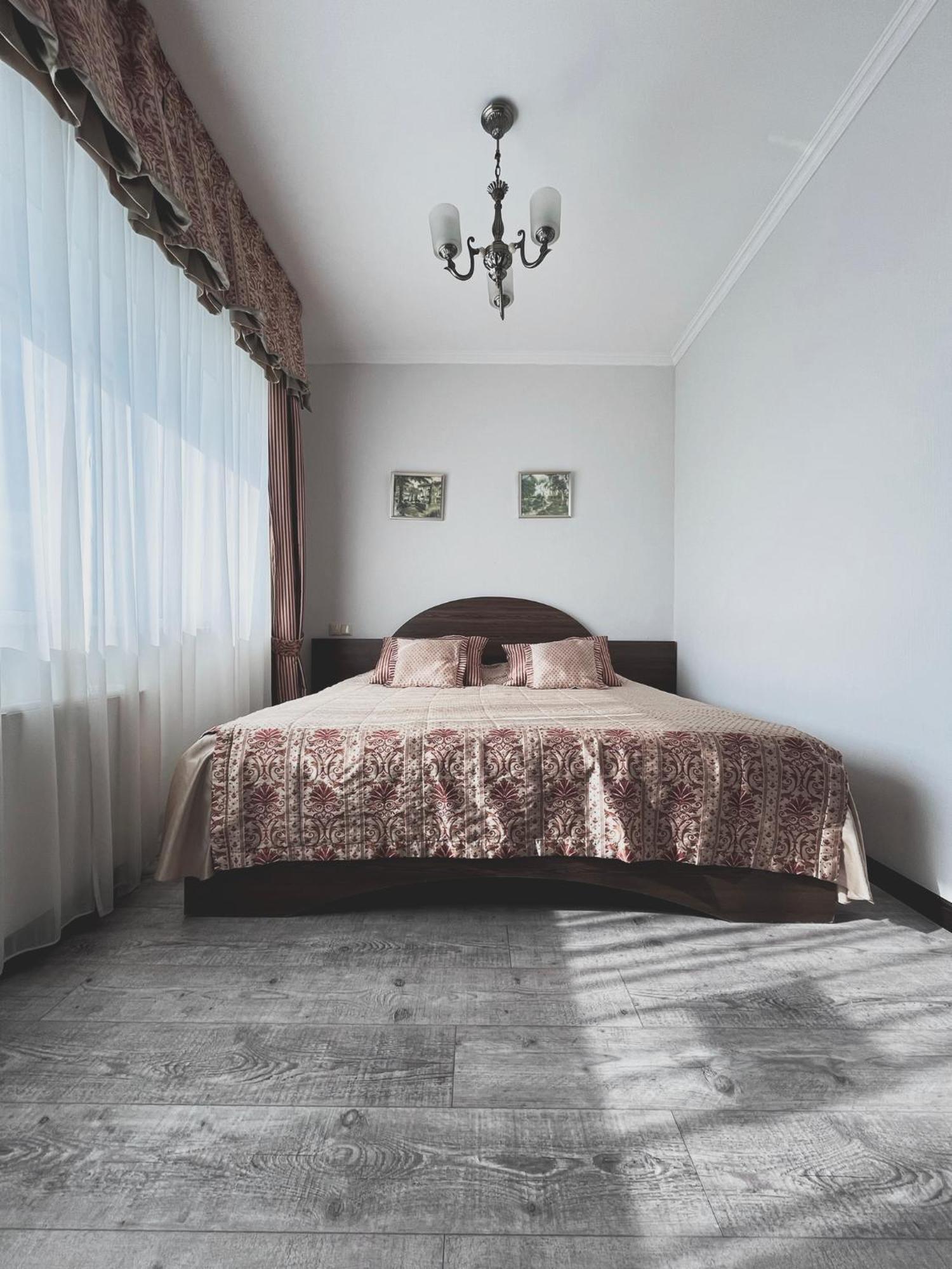 Vip House Hotel Astana Extérieur photo