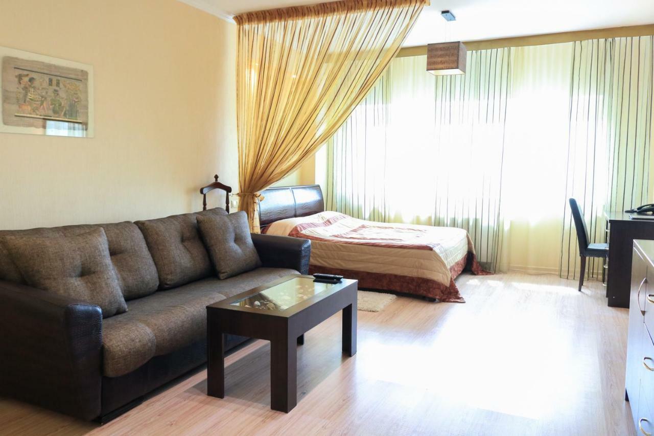 Vip House Hotel Astana Extérieur photo