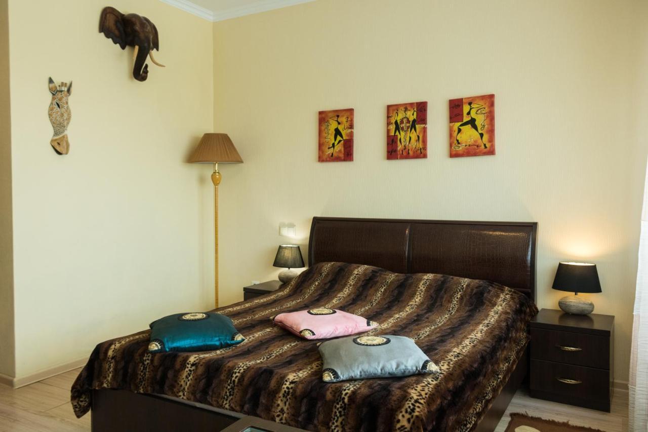 Vip House Hotel Astana Extérieur photo