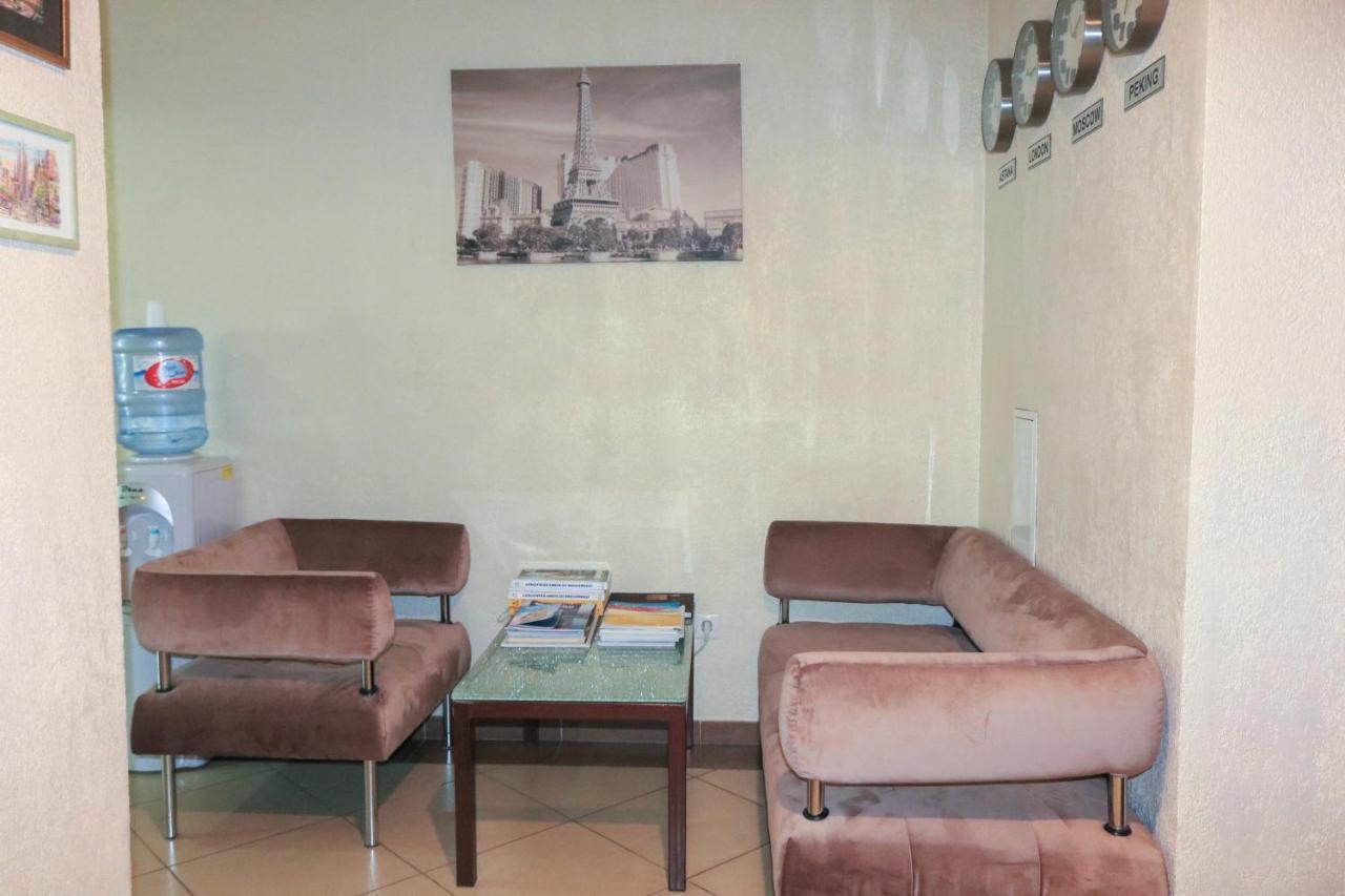 Vip House Hotel Astana Extérieur photo